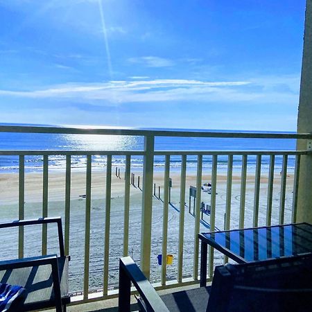 Апартаменты Ocean Breeze - Direct Ocean Front-Pool Is Open Дейтона-Бич Экстерьер фото