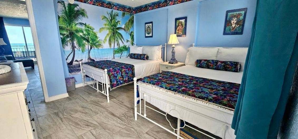 Апартаменты Ocean Breeze - Direct Ocean Front-Pool Is Open Дейтона-Бич Экстерьер фото